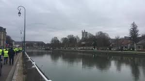 On ne lâche rien !!! Video Troyes Nouveau Samedi De Mobilisation Pour Les Gilets Jaunes