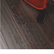 Dolce Richmond Dark Oak Effect Laminate Flooring 1 37 M Pack Departments Diy At B Q Solid Wood Flooring Flooring Laminate Flooring