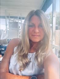 Denise Violette's Instagram, Twitter & Facebook