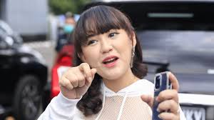 Mohon dukungannya dengan cara like. Kabar Dipacari Denny Caknan Happy Asmara Statusnya Dekeeeet Banget