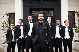 Black And Burgundy Groomsmen Suits Pin On Dunn2dies
