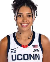 UConn's chances of repeating as champions with Azzi Fudd and Sarah Strong