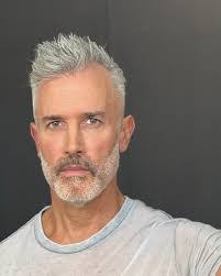 Ruben Estevez's Instagram, Twitter & Facebook