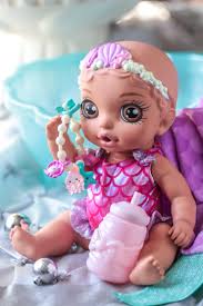 Give her a bath in her bathtub cold water reveals her color change hair. Baby Born Surprise Mermaid Surprise Mermaid Surprise Review