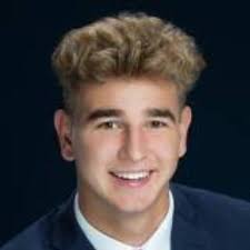 So last night I attended the Detroit Pistons game at LCA vs the Lakers.  Great networking event in a suite and met some solid new contacts. I hit up  Grigg, Kevin and