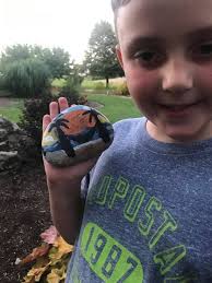 I see all the cute cool rocks here, wish I had the talent.....♥️