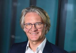 Colette (Moore, Edwards) Hamilton