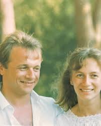 Broken hearted to share news of the passing of my beloved brother Nick.  Father, husband, brother, son, uncle, cousin and friend