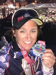 Kerri Thomas's Instagram, Twitter & Facebook