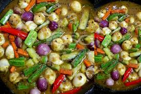 Penasaran dengan resep sayur timun, dimasak menjadi apa saja? Acar Rempah Timun Telur Puyuh Terlampau Lah Sedapnya