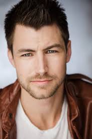 Who is Justin Tully dating? Justin Tully girlfriend, wife