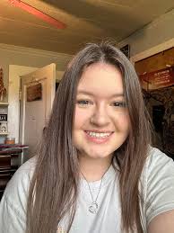 Hi! I'm new to this group. I recently joined because Emmylou is a living  legion..lots of respect