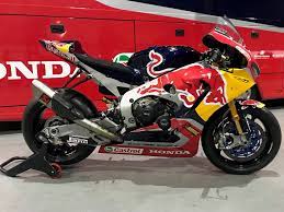 Pin By Lukasz Kulik On Bikes Super Bikes Sports Bikes Motorcycles Racing Bikes