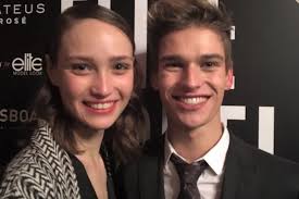 Le jeune mannequin de Toulouse, Étienne Robert, termine quatrième du  concours Élite