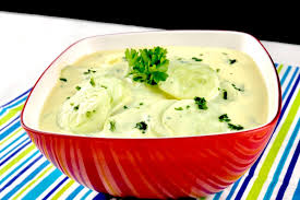 Wenn dir „joghurt senf dressing gefällt, gefallen dir vielleicht auch diese ideen. Gurkensalat Mit Einem Joghurt Senf Dressing Zu Faul Zum Kochen