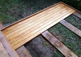 Wie Man Ein Ground Level Deck Baut Von Rosemarie Terrasse Baut Deck Ein Baut Deck Ein Ground Level In 2020 Coole Terrasse Bodendecker Terrasse Selber Machen