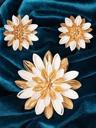 flower brooch for dress