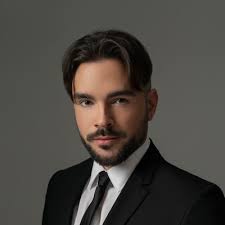 Stuart Burton's Instagram, Twitter & Facebook