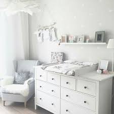 Position De La Chaise Par Rapport Au Meuble Ikea Chambre Bebe Idee Chambre Bebe Idee Deco Chambre Bebe