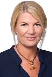 Betsy Connolly's Instagram, Twitter & Facebook