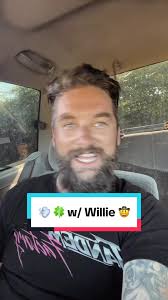 Weed w/ Willie 🐸 #willienelson #lukecombs #lukebryan #funnystory  #itsmedical #humor #laughter #smile #mentalhealthmatters #goodvibes  #podcasts #joeroganclips