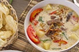 Rujak soto merupakan makanan khas jawa timur yakni kabupaten banyuwangi. 10 Tempat Makan Soto Betawi Legendaris Dan Enak Di Jakarta Halaman All Kompas Com