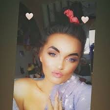 Natasha Roche's Instagram, Twitter & Facebook