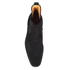 Ces chelsea boots noires en daim sont indispensables dans la collection de chaussures d'un homme tendance. Bottines Chelsea Homme Cuir Daim Noir Jules Jenn