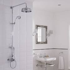 Hudson Reed Elizabeth Colonne De Douche Retro Avec Mitigeur Thermostatique Expose Retro A Double Sorties Pommeau Pluie Rond Et Kit Douchette Chrome Et Blan Colonne De Douche Renovation Salle