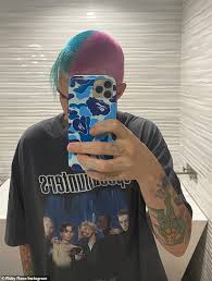 Ig/ddames_3 twitter/ddames_3 clothing come ups Bored In Lockdown Ruby Rose Debuts Bizarre New Pink And Blue Haircut After Shaving Her Head Daily Mail Online