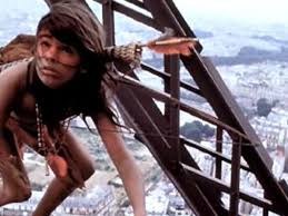 Une grosse liasse dans la poche, elle est verte bouteille dis leurs alonz' , y'a que des indiens dans la ville va niquer tes morts, j'm'en bats les. Un Indien Dans La Ville Que Devient Mimi Siku Femme Actuelle Le Mag