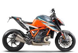 Ktm 1290 super duke r. Naked Bike