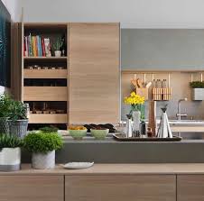 feinheit und raffinesse sowie die naturmaterialien holz und keramik bestimmen das design dieser kuche die den fl kuchendesign kuchendesign modern kuchen design