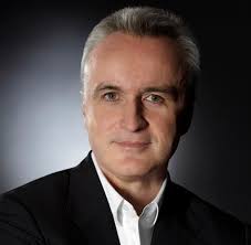 FRAGRANCES & COSMETICS: Olivier Bottrie returns to Lauder travel retail, Fabrice  Weber heads Aramis : Moodie Davitt Report