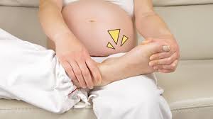 Pada kehamilan 7 bulan, posisi bayi dalam kandungan secara normal posisi kepala ada dibawah dan kaki diatas (gambar hanya sebagai ilustrasi perkembangannya saja, tidak termasuk ilustrasi posisinya di dalam kandungan). Ini Posisi Bayi 7 Bulan Dalam Kandungan Moms Wajib Tahu Orami