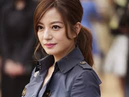 Lần đầu Triệu Vy nổi giận, ném đồ đạc lung tung, lớn tiếng quát mắng diễn  viên