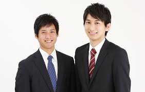 就活男子学生のみなさんへ就職活動転職の証明写真大阪梅田京都
