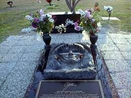 Qnr has uploaded 53390 photos to flickr. Selena Quintanilla Perez Grave Selena Quintanilla Perez Selena Quintanilla Selena