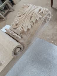 Epingle Par Atelier De La Sauziere Sur Porte De Chateau Sculptee A Feuille D Acanthe Feuille D Acanthe Chene Massif Acanthe