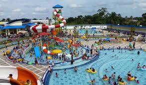 Arau mini water park yang berada di kawasan batang harau pondok padang. Siantar Waterpark Di Pematang Siantar