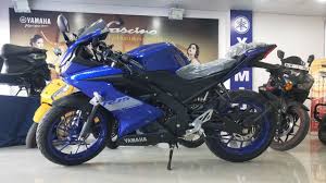 New bs6 yamaha fzs fi v3 (dark matt blue) complete & honest review with on road price | 2020 update. Yamaha Yzf R15 V3 Bs6 2020 Walkaround Review Racing Blue Color Price Exhaust Note Youtube