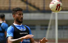 Diego edison umaña‏ @diegoumadi 13 нояб. Pelatih Persib Komentari Perseteruan Wander Luiz Dan Alex Dos Santos