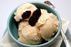 Diabetic Friendly Rum And Raisin Ice Cream T1 Friendly Foodie Recipe In 2020 Rum Raisin Ice Cream Ice Cream Ingredients Ice Cream