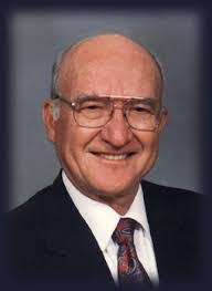 Robert Schlitt's Instagram, Twitter & Facebook