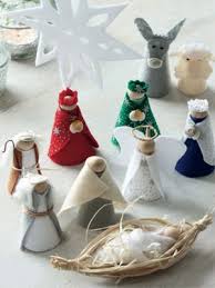 Make A Clothes Peg Nativity Scene Nativity Scene Christmas Nativity Nativity Crafts