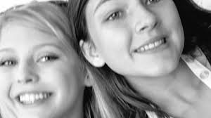 julia connors (@5quadd_love)