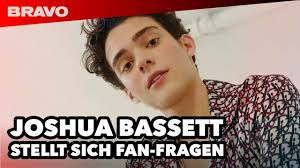 Starting at the age of seven, joshua has performed in over thirty musical theatre productions. Fan Fragen An Joshua Bassett Neue Musik Lebensmotto Und Staffel 2 Der High School Musical Serie Youtube