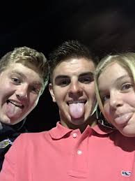 Julie Alberty (@AlbertyJulie)