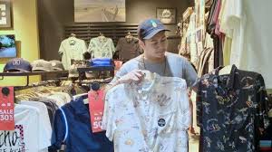 Learn to draw clothes adalah aplikasi yang memberikan fasilitas untuk mendesain baju mulai dari sketsa. Ini Koleksi Baru Kemeja Pantai Quiksilver Dan Millers Camp Di Mal Ciputra Semarang Tribun Jateng