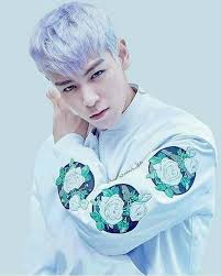 Biến hóa phong cách với kiểu tóc nam Platinum Blonde đầy cuốn hút ⋆  Liembarbershop.com